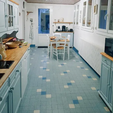 Hébergement de vacances Grande Maison De Avec Jardin