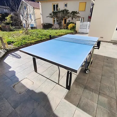 Hébergement de vacances Grande Maison De Avec Jardin *