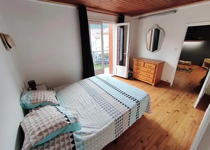 Ferienhaus Grande Maison De Avec Jardin Garanou